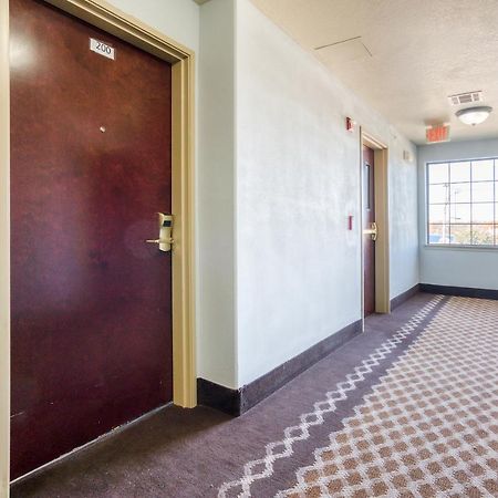 Oyo Townhouse Wichita Falls West Екстериор снимка