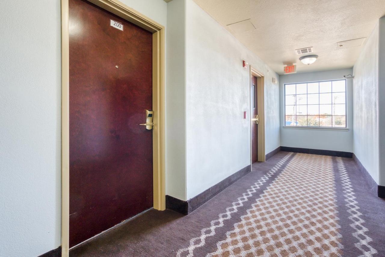 Oyo Townhouse Wichita Falls West Екстериор снимка