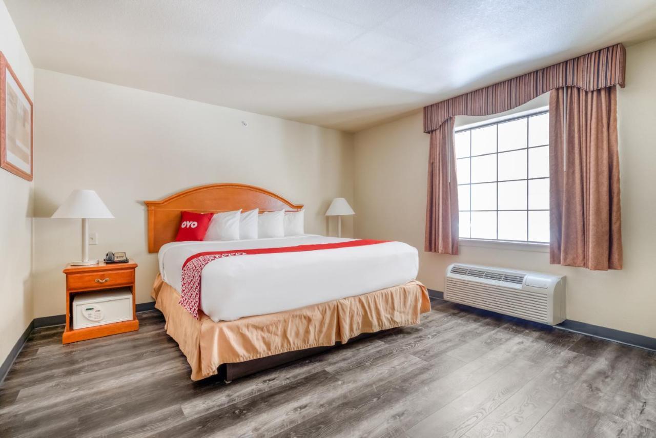 Oyo Townhouse Wichita Falls West Екстериор снимка
