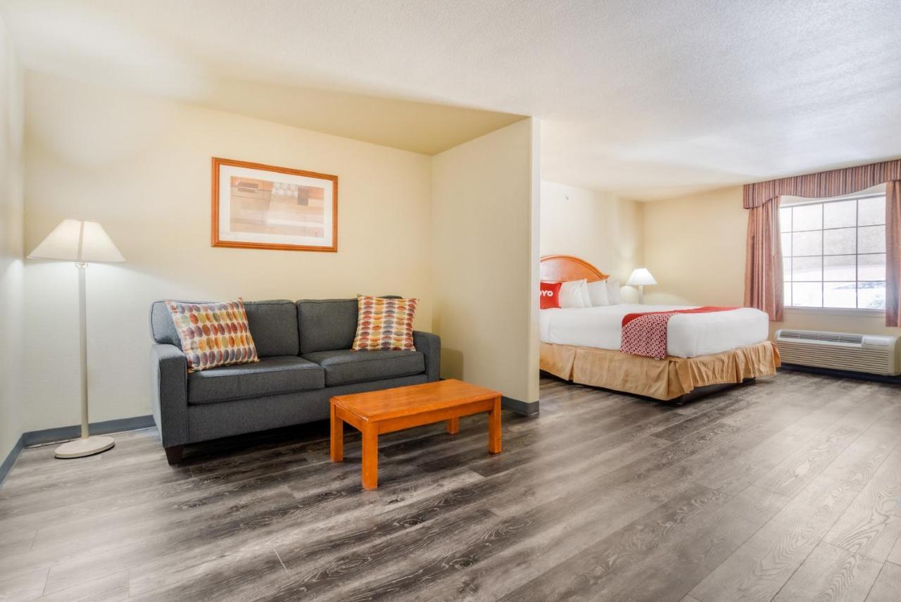 Oyo Townhouse Wichita Falls West Екстериор снимка