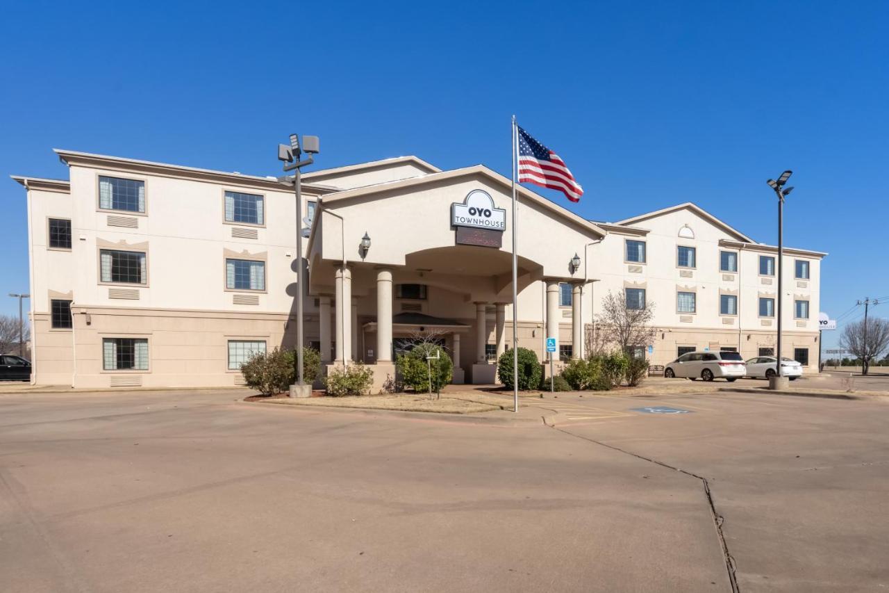 Oyo Townhouse Wichita Falls West Екстериор снимка