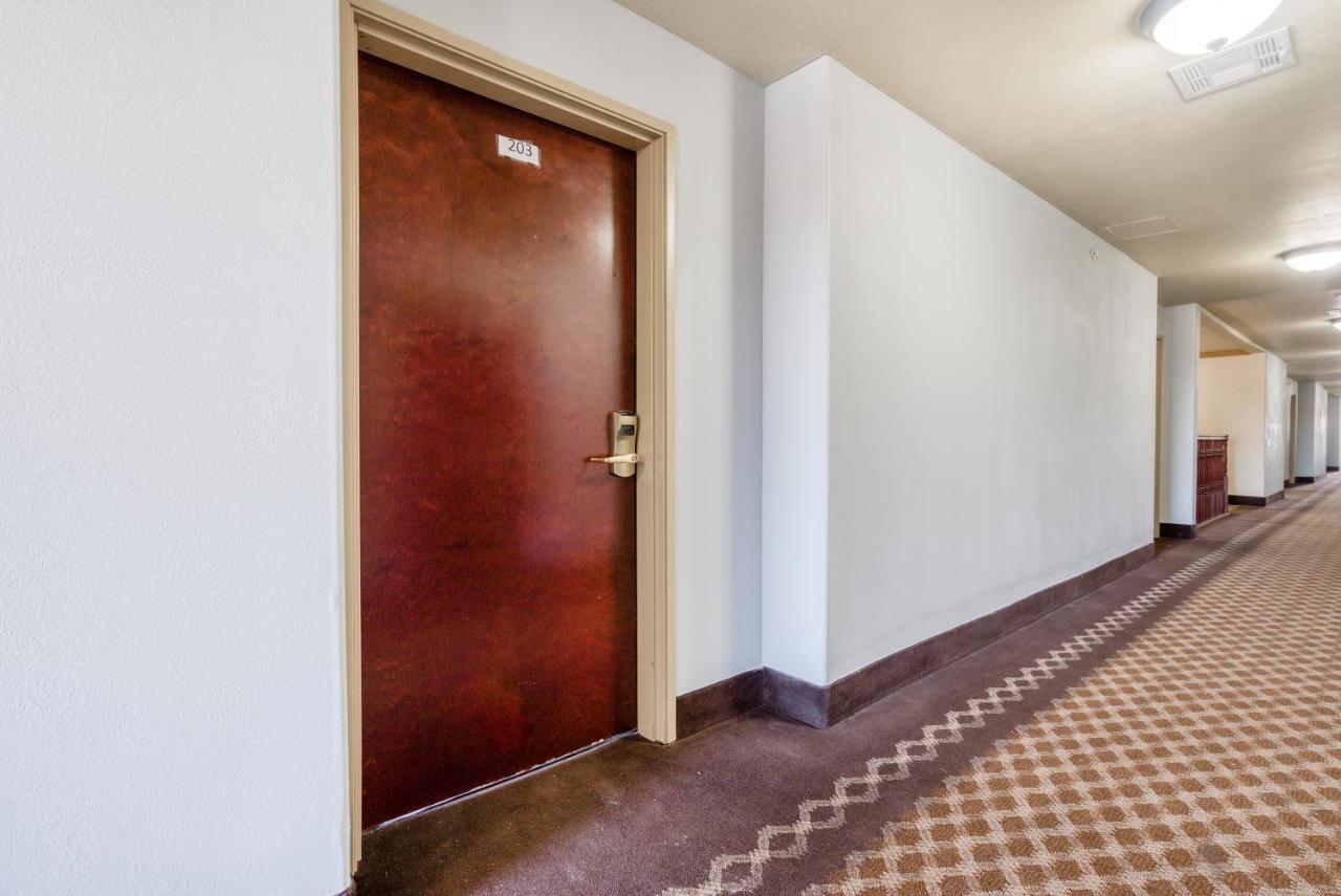 Oyo Townhouse Wichita Falls West Екстериор снимка