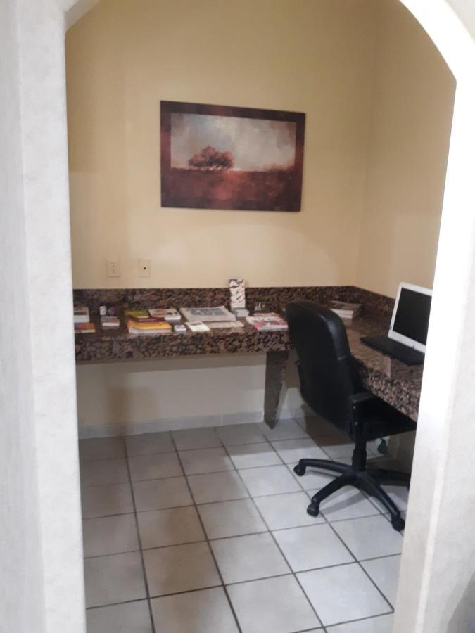 Oyo Townhouse Wichita Falls West Екстериор снимка